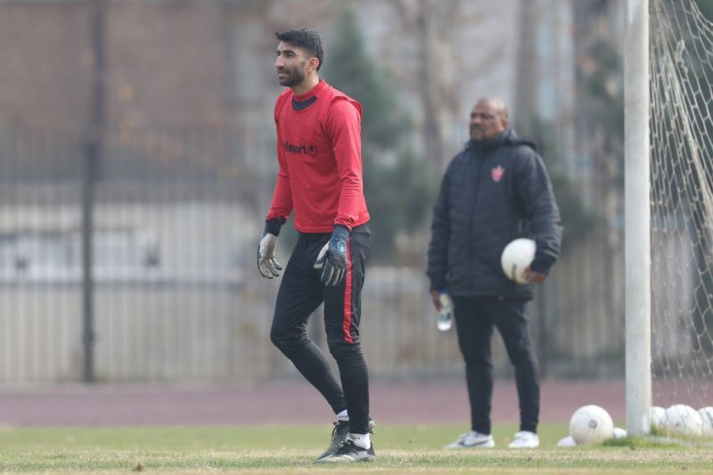 (عکس)بیرانوند در فکر شکستن رکورد عقاب!