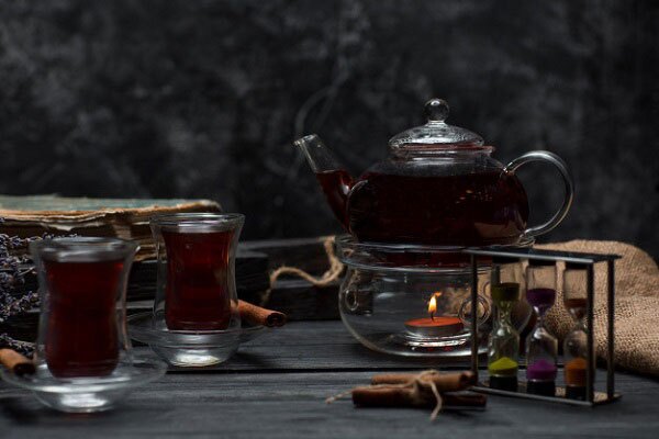 ۱۷ ترفند فوری و خوشمزه برای گرم شدن در خانه