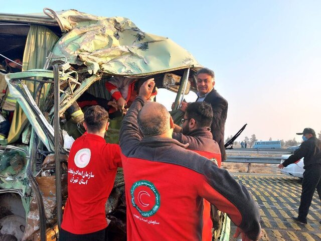 تصادف ۲ اتوبوس در محدوده فرودگاه امام با یک کشته و ۴۸ مصدوم