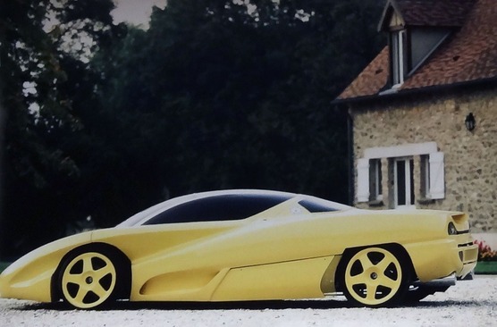 (تصاویر) باراموندا؛ یک خودروی عجیب با پیشرانه موتورسیکلت ب ام و