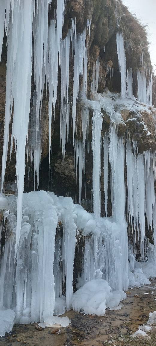 تصاویری از یخ زدن آبشار کندلوس
