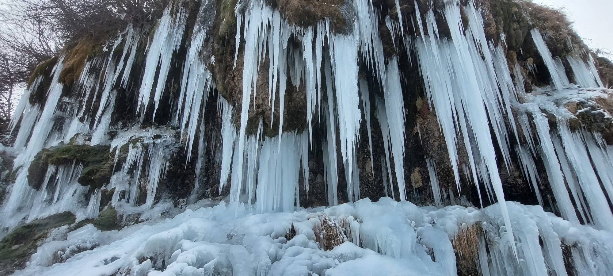 تصاویری از یخ زدن آبشار کندلوس