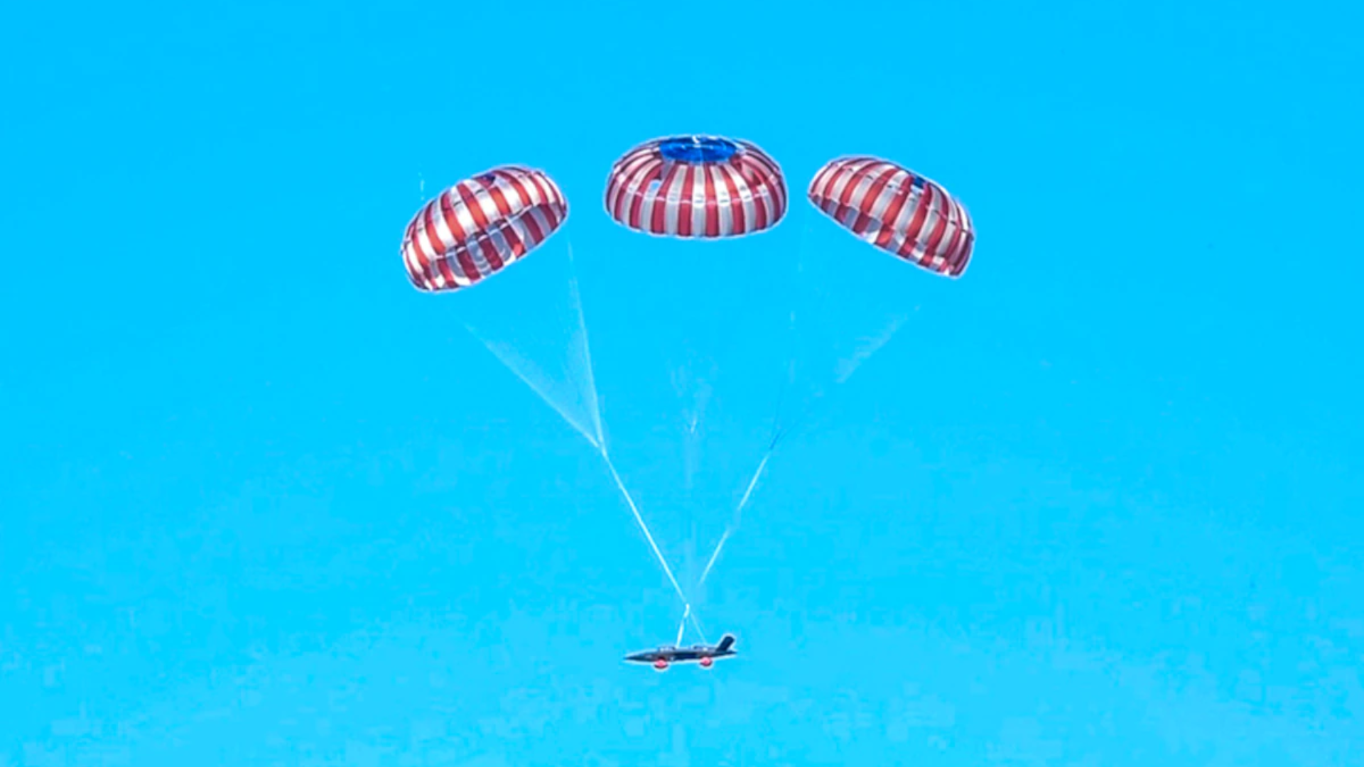 انتشار تصاویر آزمایش جدیدترین پهپاد نظامی آمریکا