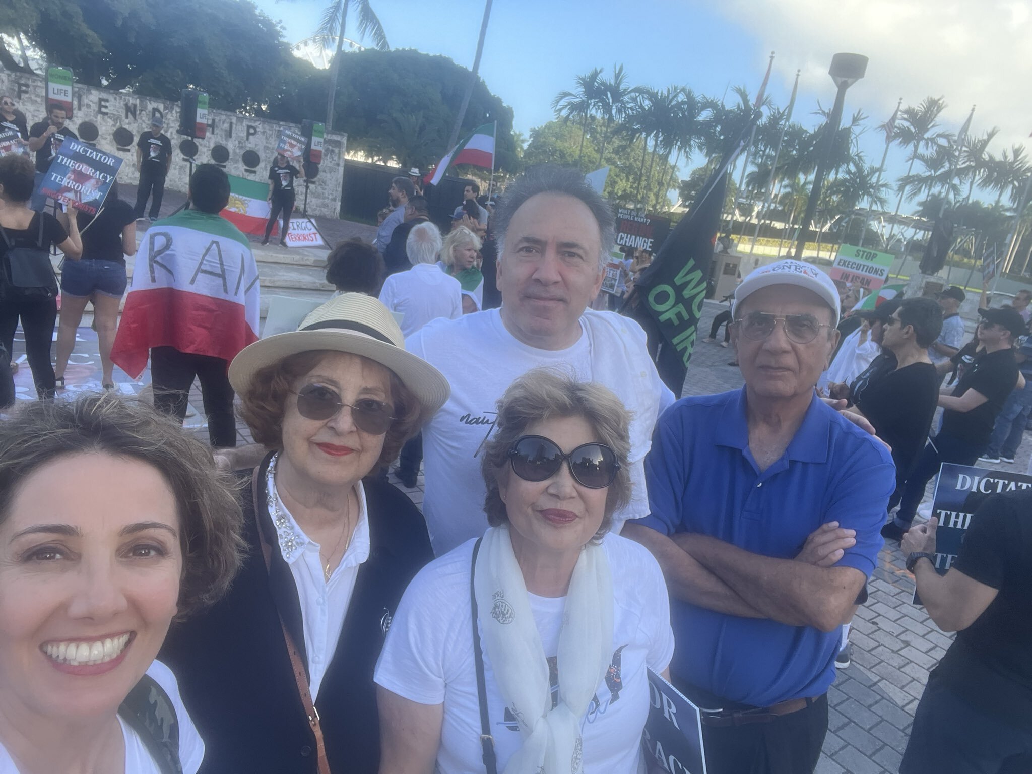 انتشار عکس پرویز ثابتی پس از ۴۴ سال