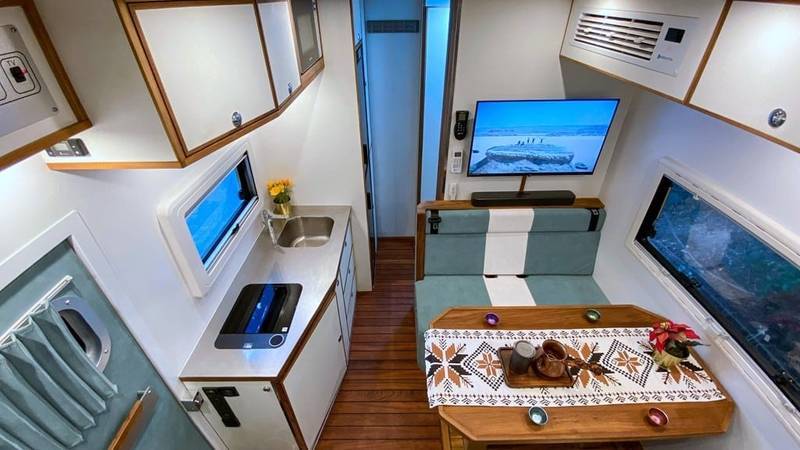 (تصاویر) معرفی کمپر دانگ فنگ واریور؛ این غول چهارچرخ چینی یک هتل متحرک است