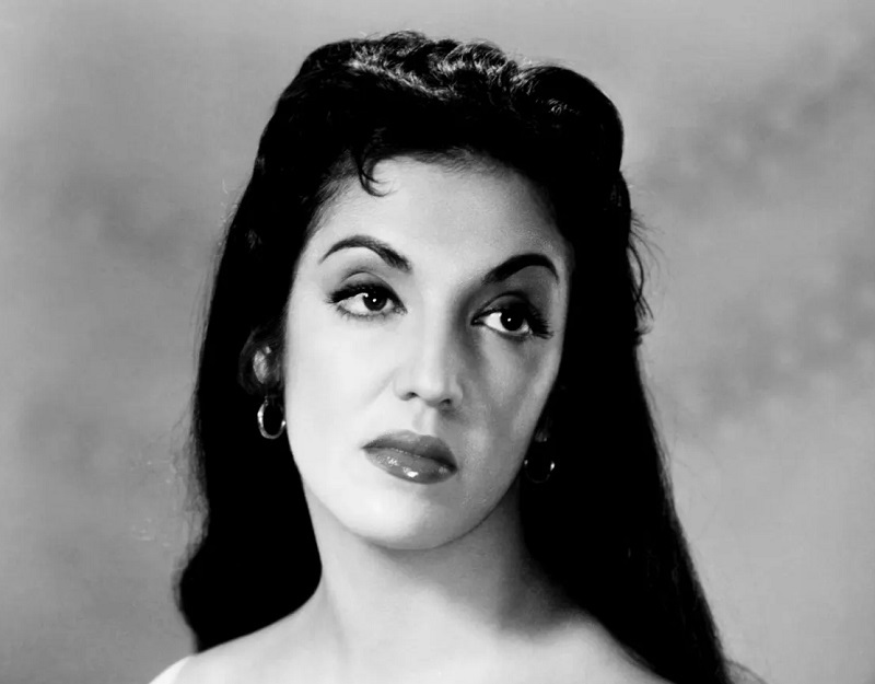 بازیگر زنی که مردان توان مقاومت در برابرش را نداشتند