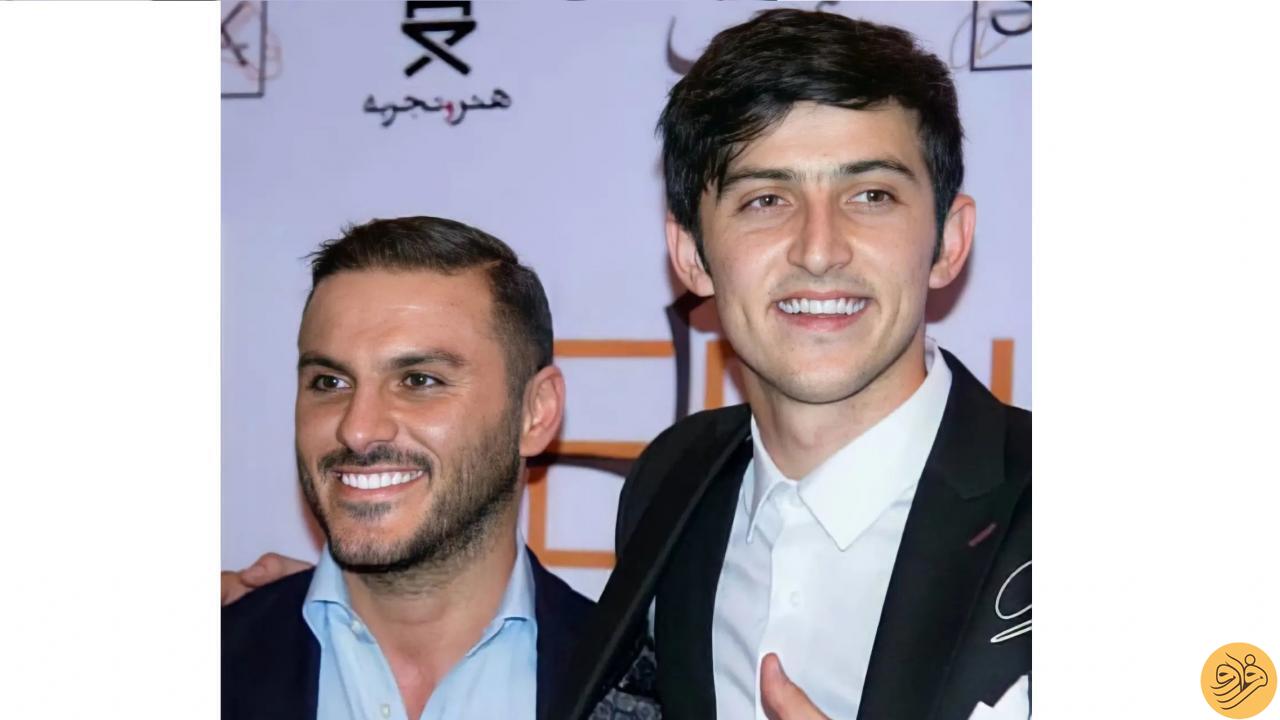 (عکس) تبلیغ جالب سردار آزمون برای خواننده زیرزمینی سابق ایران