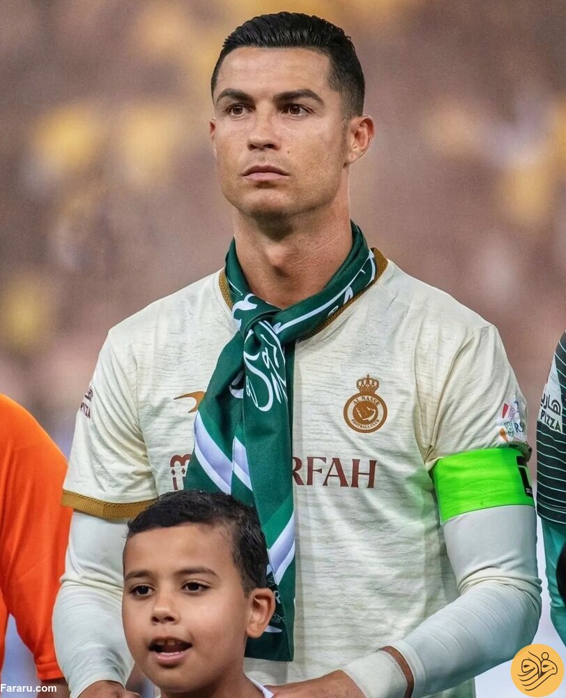 (عکس) پرچم عربستان دور گردن کریستیانو رونالدو!
