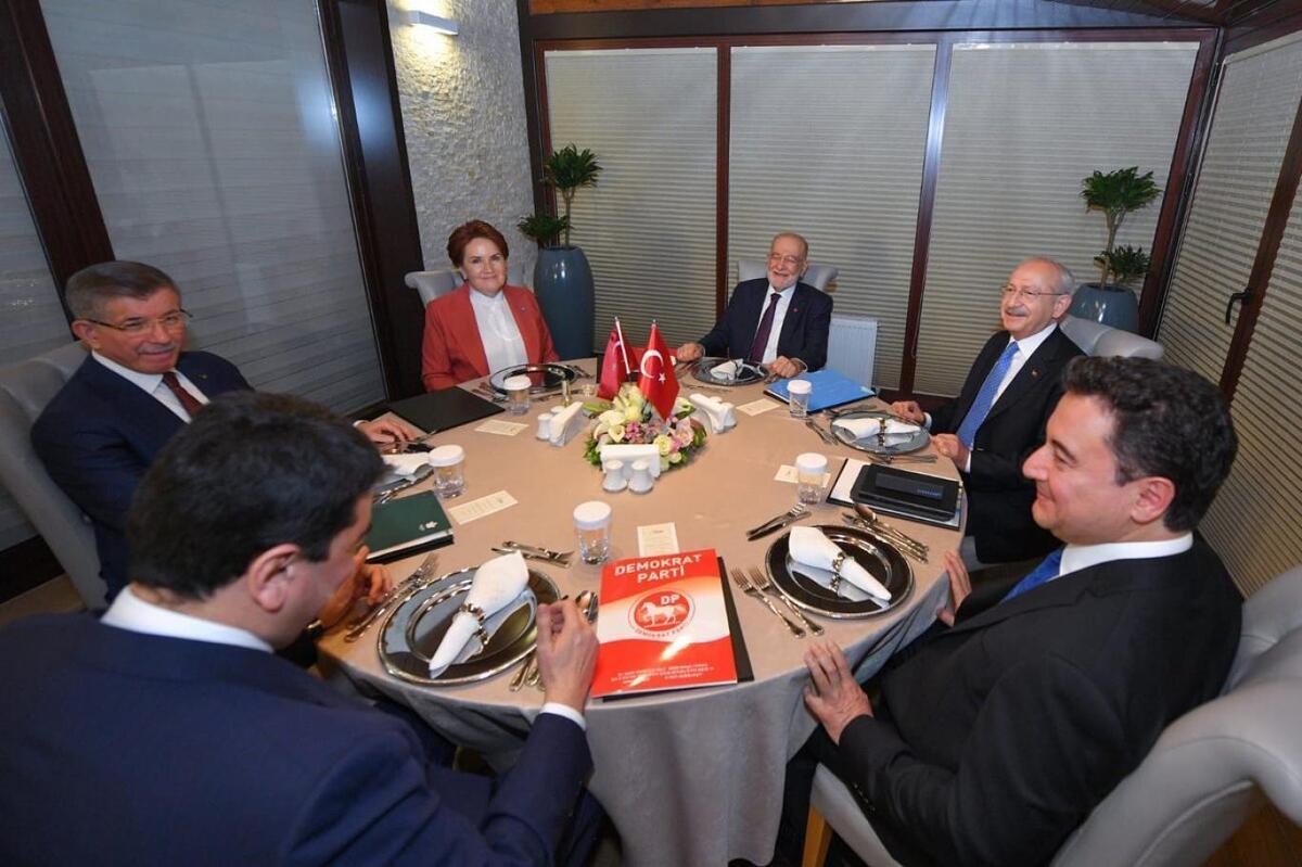 پاس گل اپوزیسیون برای تکرار شعبده‌بازی اردوغان / پاس گل اپوزیسیون به اردوغان / اردوغان آقای گل و پاس گل خاص اپوزیسیون