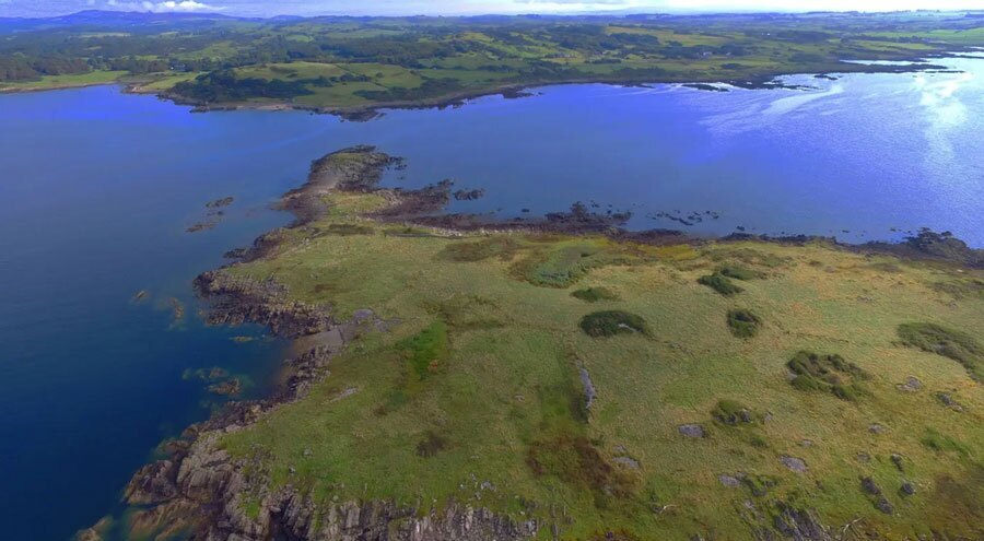 (عکس) با پول یک خودرو «بی ام دبلیو» یک جزیره خصوصی ۲۵ هکتاری بخرید