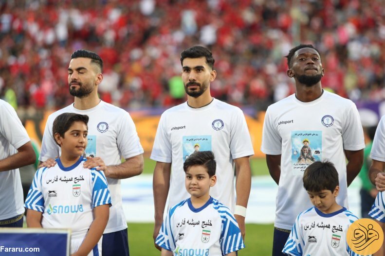 (عکس) کار قشنگ بازیکنان گل‌گهر در بازی با پرسپولیس
