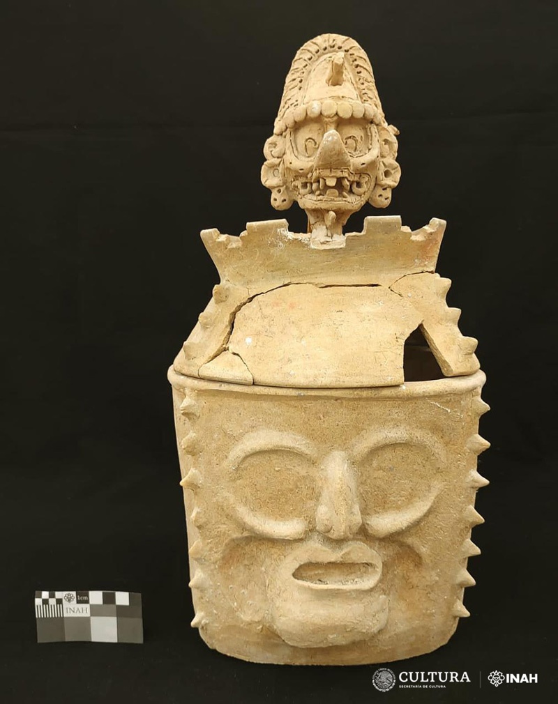 (عکس) کشف مجسمۀ عجیب و ترسناک از خدای مایا‌ها