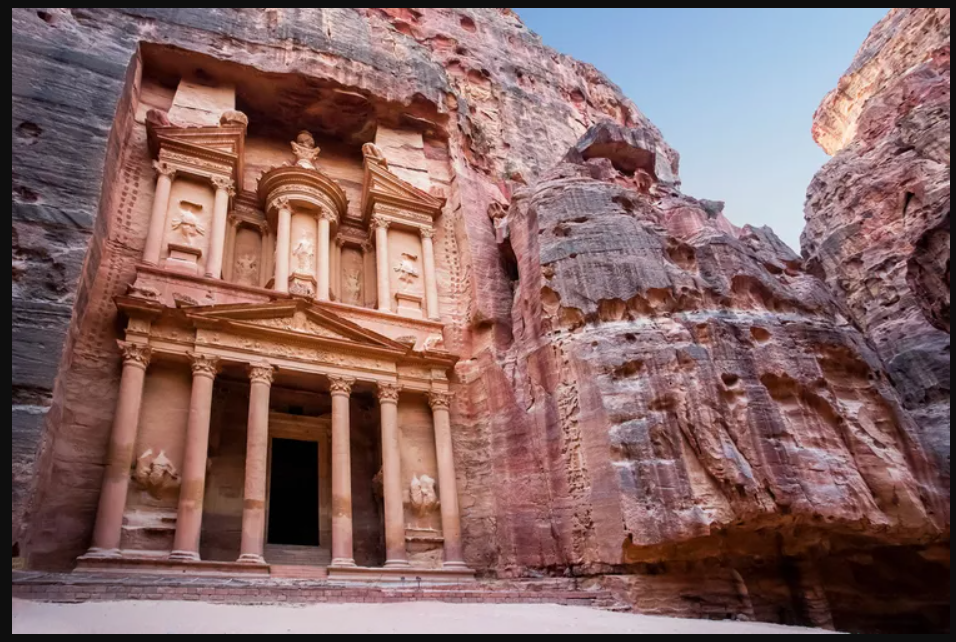 الخزنه
