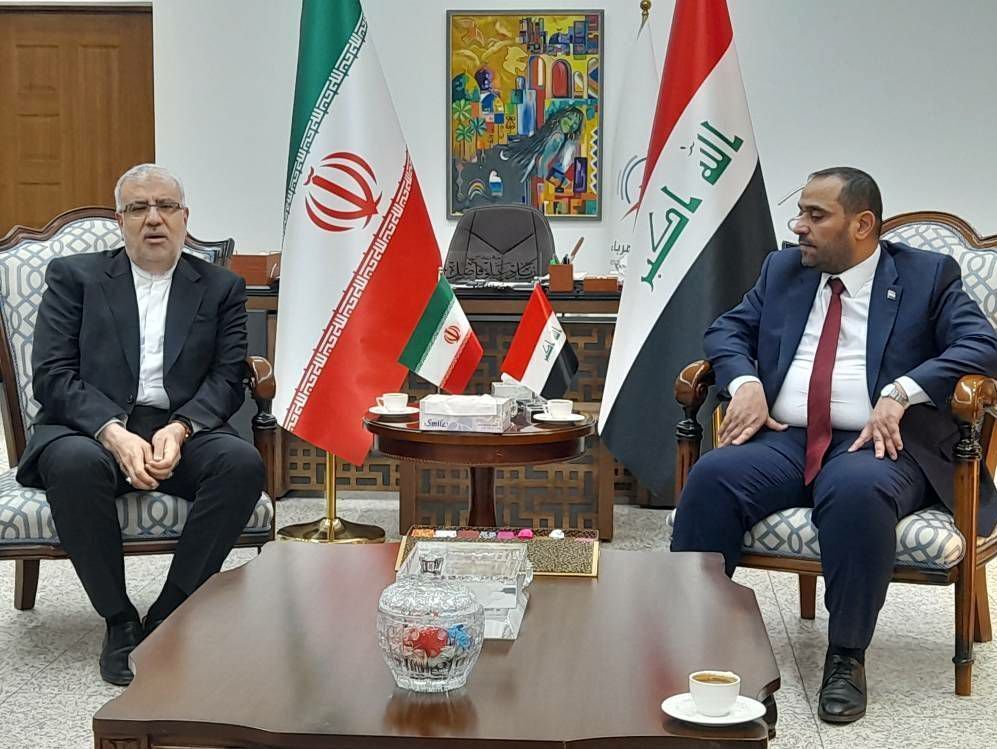 (تصویر) واکنش «فارس» به نبود پرچم ایران در مراسم انعقاد قرارداد با عراق