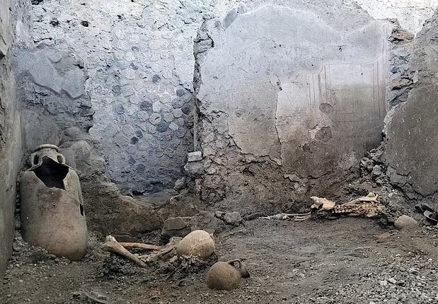 (عکس) کشف دو اسکلت جدید و رازگشایی از یک کابوس ۲ هزار ساله!