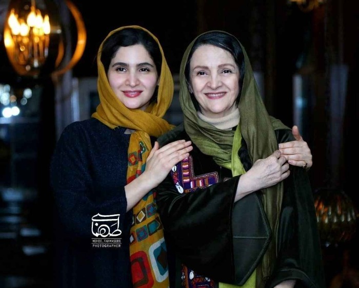 گلاب آدینه و دخترش نورا هاشمی