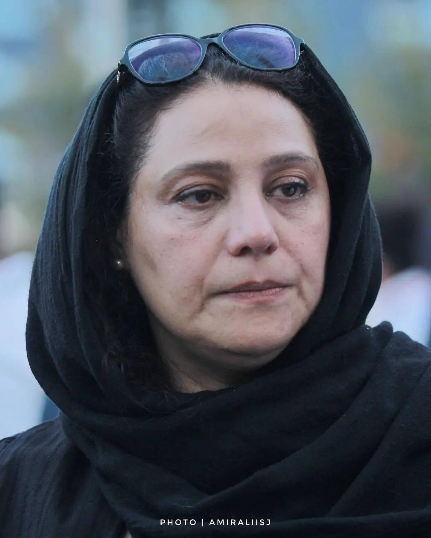 گریه‌های تمام نشدنی شبنم مقدمی در مراسم ختم
