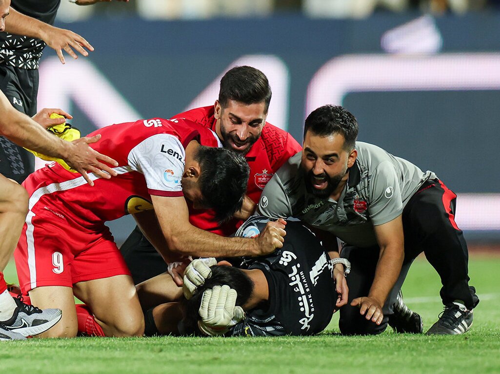 برد پرسپولیس مقابل استقلال و قهرمانی در جنگ تمام عیار