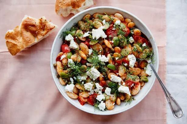 رنگین کمان را بخور! 5 سالاد دیدنی که به شما کمک می کند گیاهان زیادی در هفته بخورید