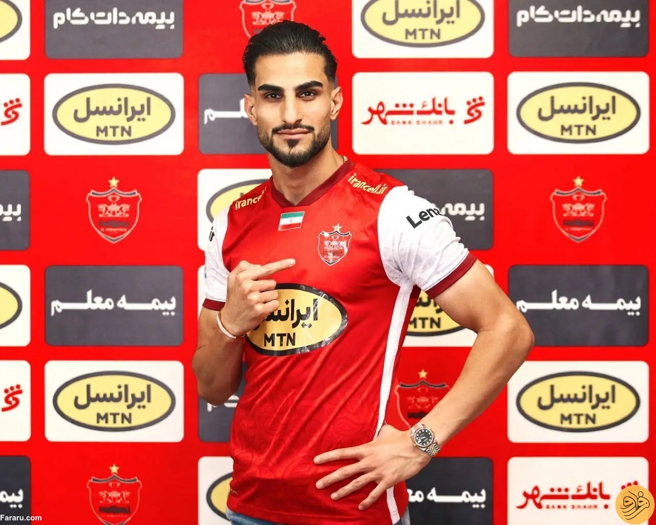 (تصاویر) عکس‌های معرفی شهاب زاهدی به عنوان اولین خرید پرسپولیس