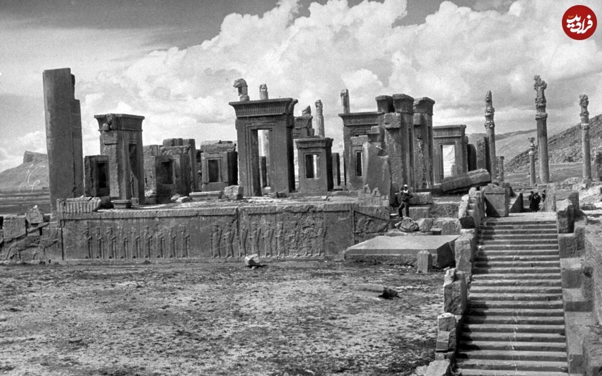 عکسی دیده نشده از تخت جمشید در دوران قاجار؛ ۱۲۰ سال قبل