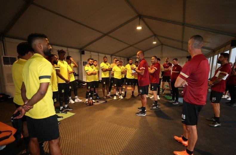 (عکس) کریم بنزما و انگولو کانته در اولین تمرین الاتحاد