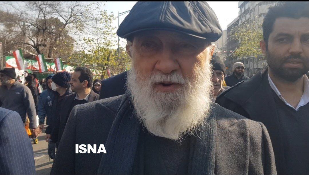 (تصاویر) حضور شخصیت‌های مختلف در راهپیمایی ۲۲ بهمن در تهران