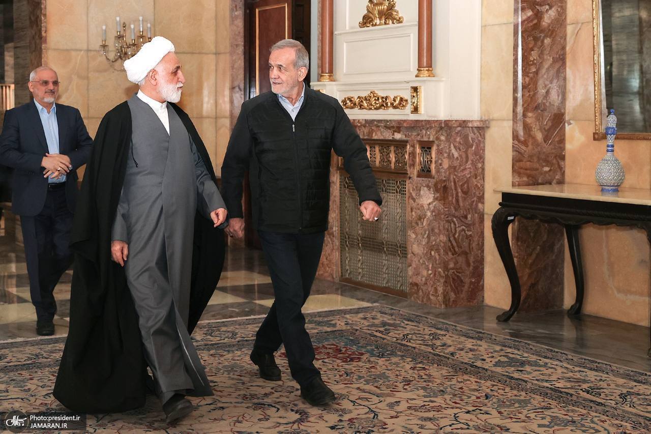 (تصاویر) برگزاری جلسه سران قوا به میزبانی پزشکیان در چهارمین روز از اسفند ۱۴۰۳