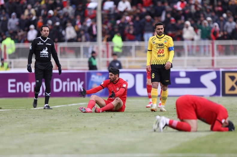 مرور صحنه مورد اعتراض ترابی و تراکتوری‌ها
