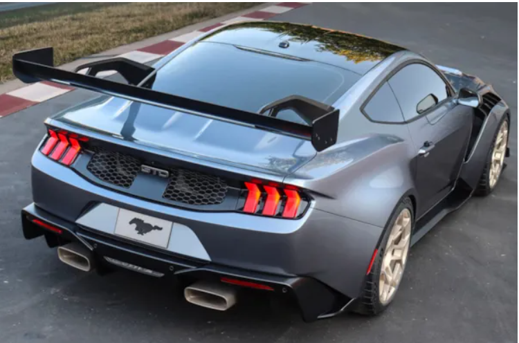 (عکس) ابرخودرو موستانگ GTD رونمایی شد؛ سریع و خشن