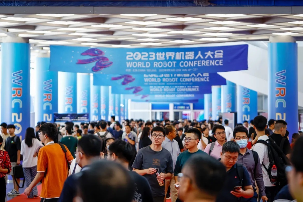 (عکس) نمایشگاه ربات‌ها در چین