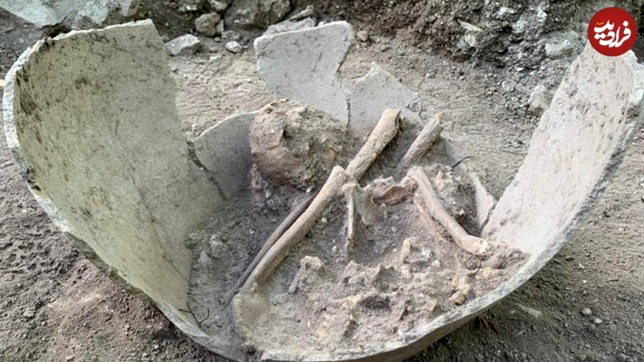 (تصاویر) محتوای ترسناک کوزۀ ۱۲۰۰ ساله‌ای که در مکزیک کشف شد