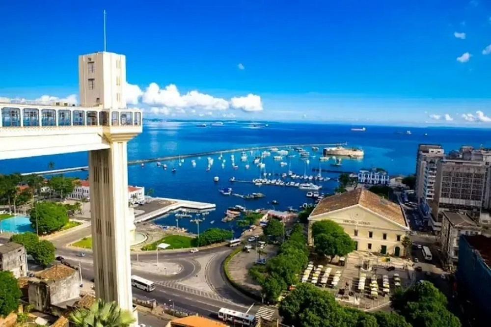 آسانسور لاسردا دارای