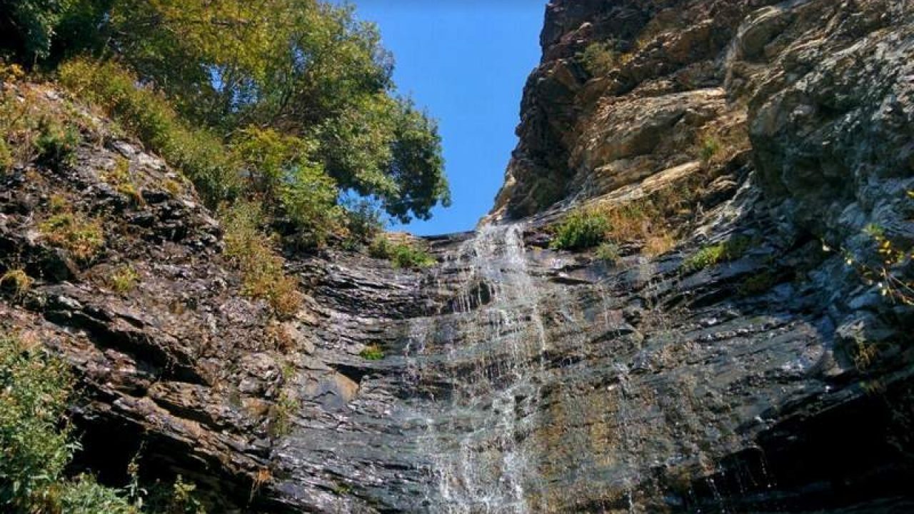 آبشار درجه یک کلوگان در لواسان