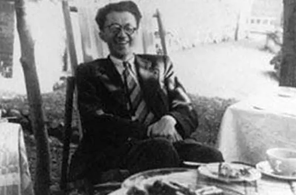 کافه نادری