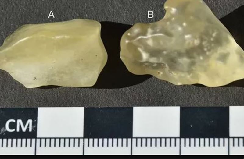 (تصاویر) شیشه‌های فرازمینی و مرموز صحرای لیبی از کجا آمده اند؟