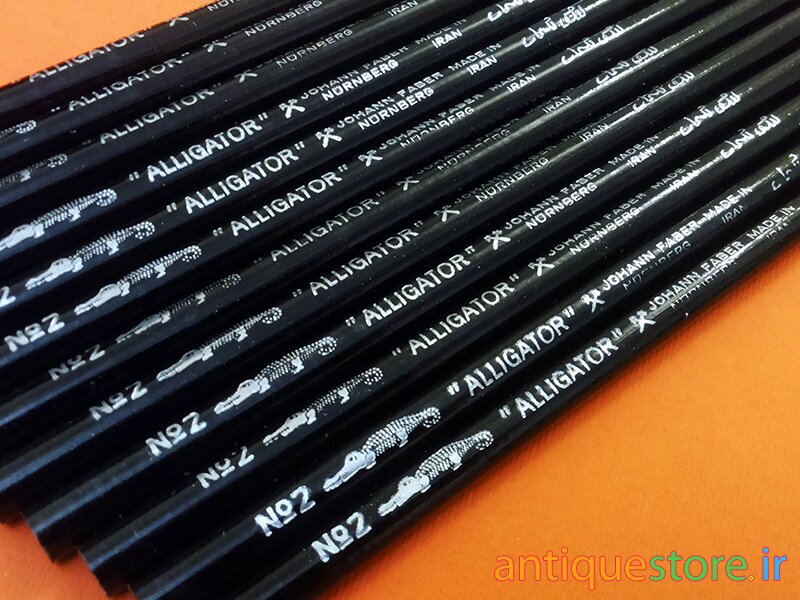 خودکاری که معطر و خاطره شد | اولین تولیدکننده لوازم‌التحریر کیست؟