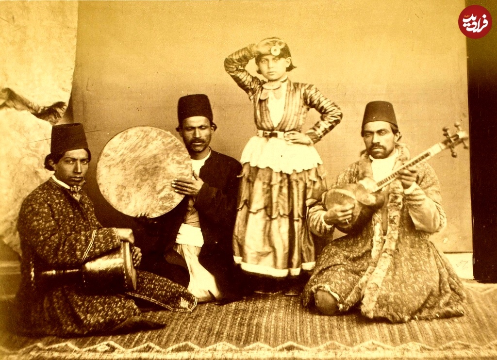 (تصاویر) سفر به عصر قاجار؛ از پسر رقاص و دلقک دربار تا قدیمی‌ترین عکس بیمارستان