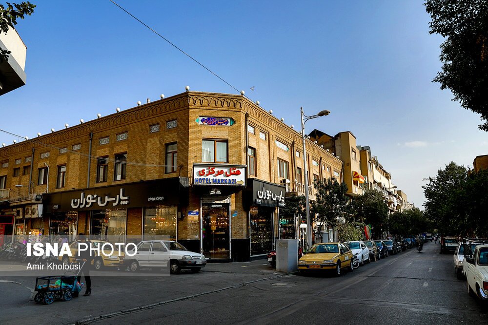 (عکس) خیابان لاله‌زار از قدیم تا امروز