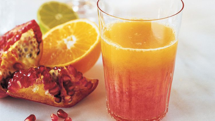 ۶ روش مختلف برای درست کردن کوکتل انار