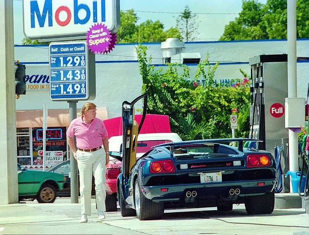 لامبورگینی سفارشی دونالد ترامپ در حراجی ۵ برابر ارزش تخمینی‌اش فروخته شد