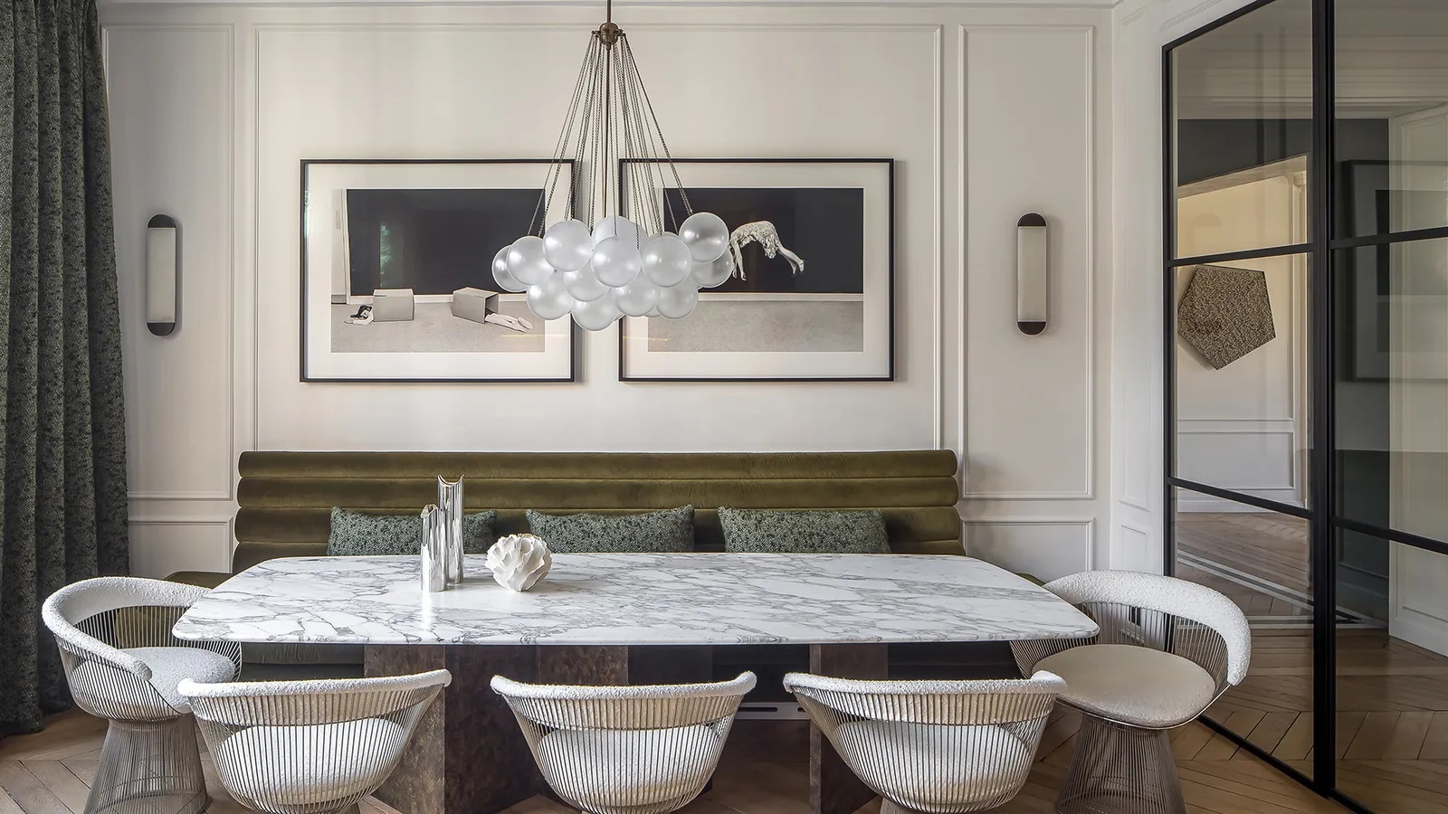 درون خانه‌هایی که به جای فریاد زدن لوکس بودن آن را زمزمه می‌کنند/ درون خانه‌هایی که به جای فریاد زدن لاکچری بودن آن را زمزمه می‌کنند (مطالب بخش جهانی بی بی سی رو بخش فارسیش زود ترجمه میکنه زیبایی این گزارش به دلیل عکس هاشه)