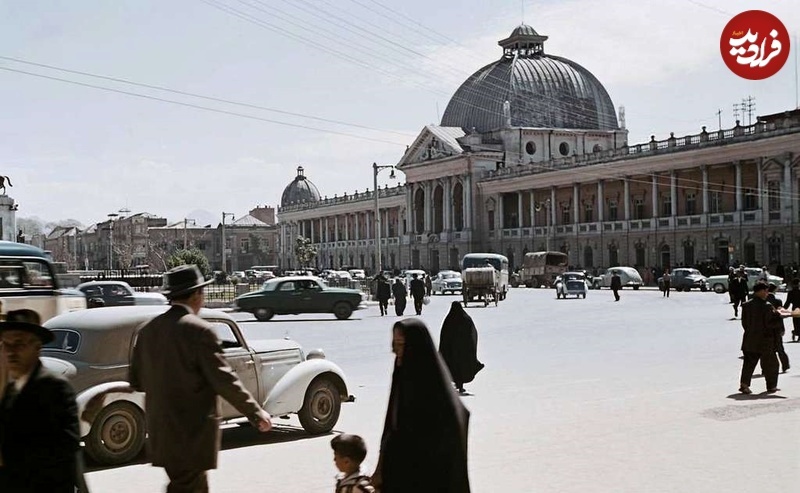 سفر به ایران قدیم؛ از چایخانۀ رشتی عهد قاجار تا میدان توپخانه در دهۀ ۴۰