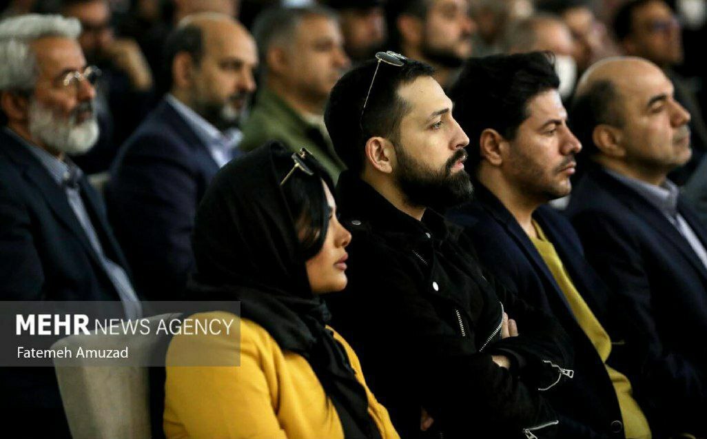 (تصویر) محسن افشانی و همسرش در مراسم دیدار با رئیس جمهور