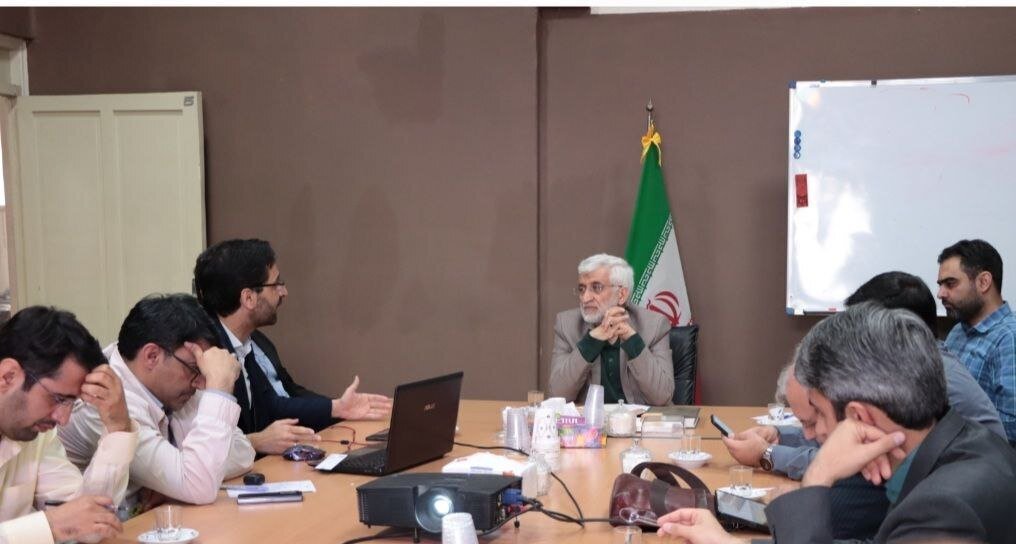 تصویر عجیب از جلسه دولت سایه سعید جلیلی؛ نماینده تندرو مجلس آینده هم بود