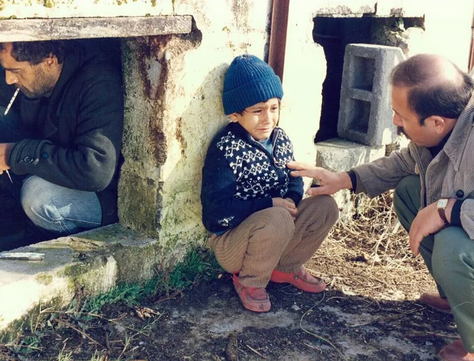 تصاویر دیده نشده از اولین بازی رضا داوودنژاد در ۶ سالگی