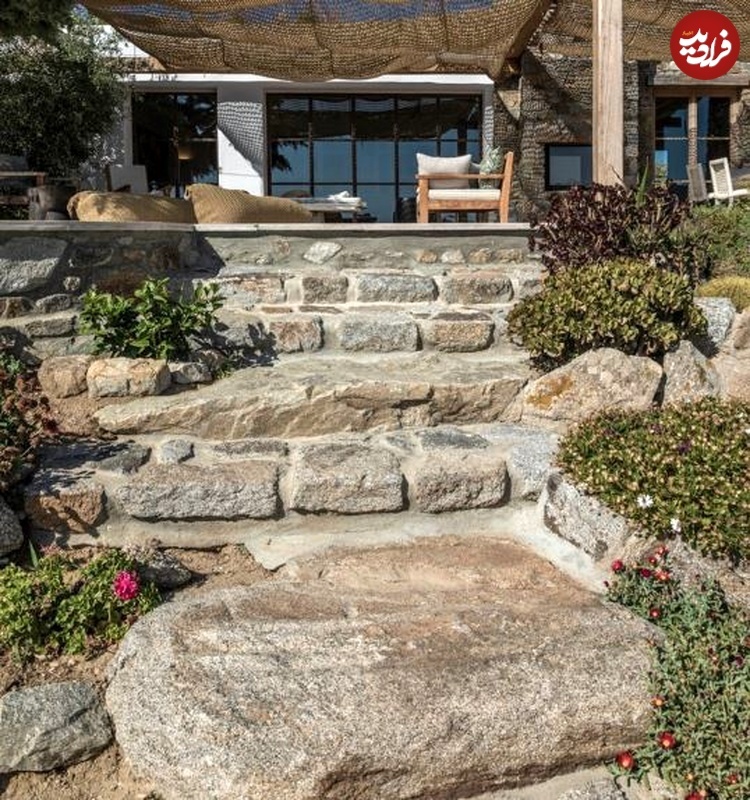 (تصاویر) تبدیل «مرغداری» به یک ویلای مدرن و جذاب! در حال تکمیل