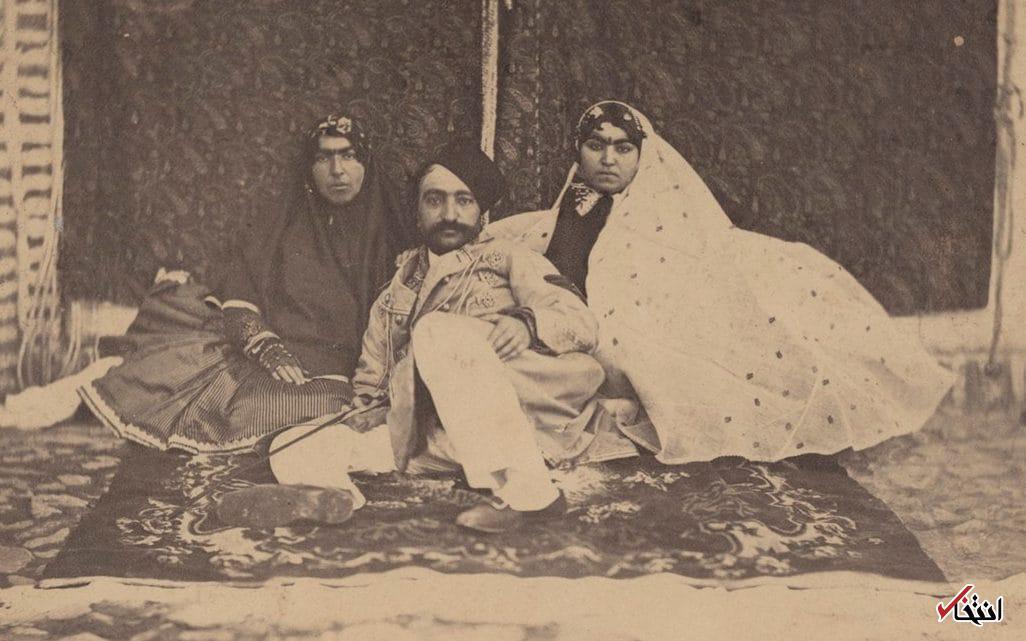 (عکس) سال ۱۲۵۸؛ ناصرالدین شاه در حرمسرا شاهی