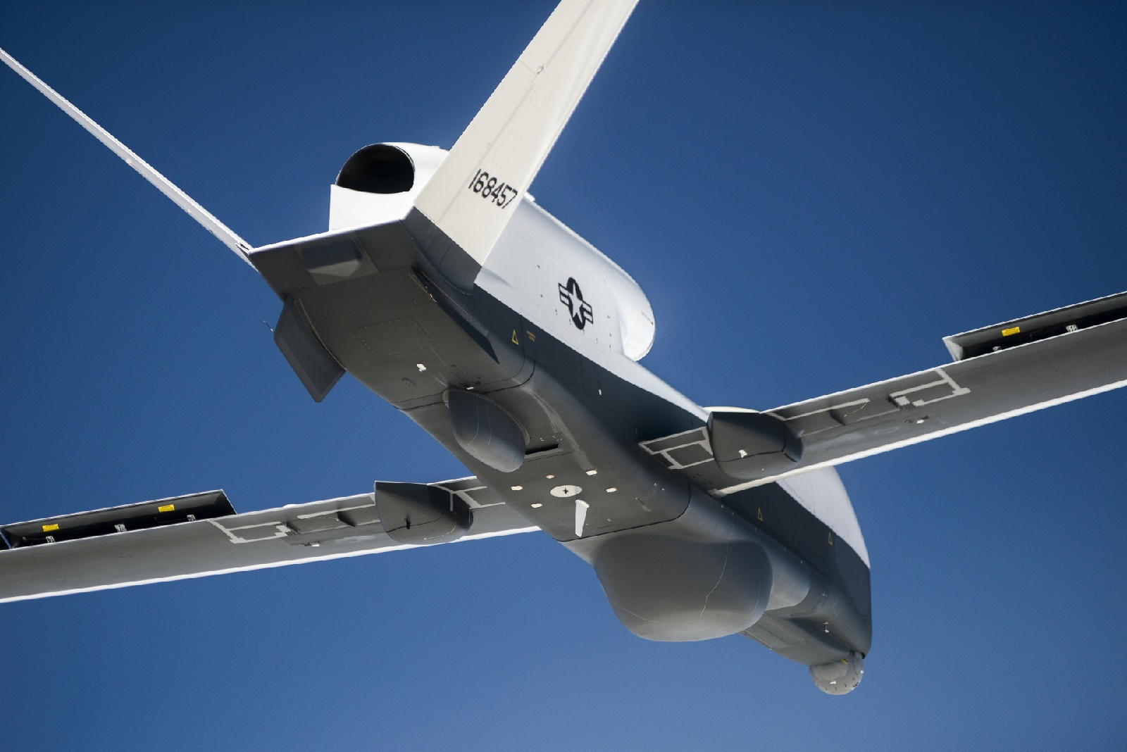 پهپاد جاسوسی و نظارت دریایی The MQ-۴C Triton ساخت نورثروپ گرومن