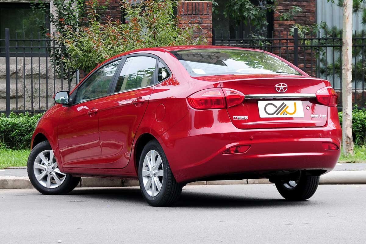 مقایسه ارزان‌ترین سدان‌های چینی بازار/ جک J ۴ یا فردا ۵۱۱؟ در حال تکمیل